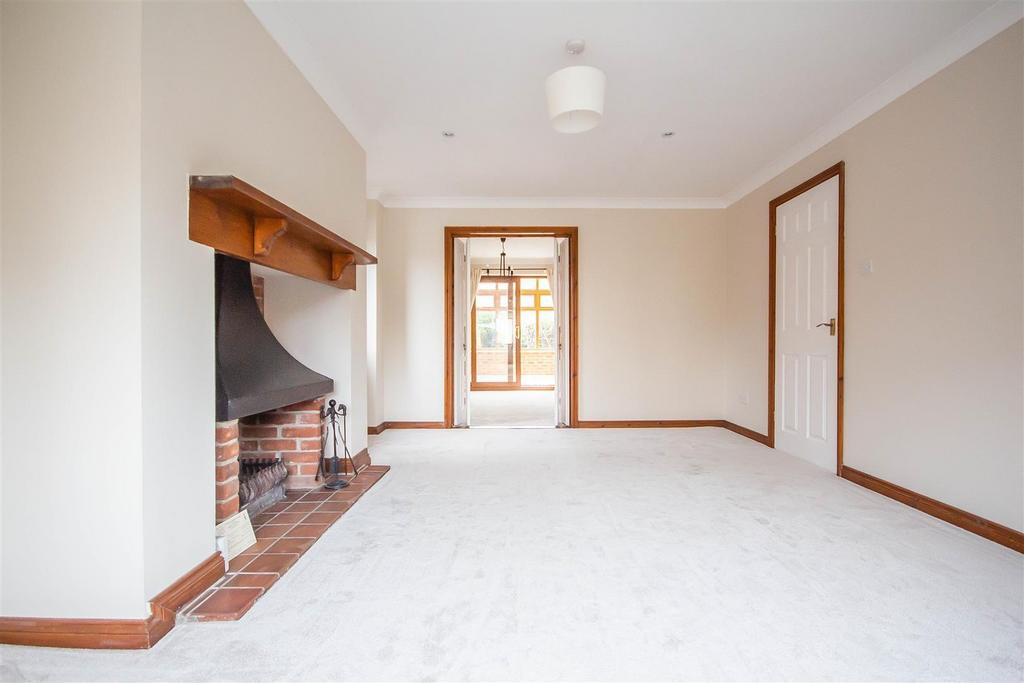 Reception Room 1.jpg