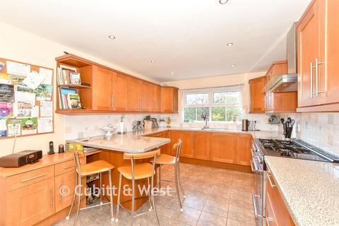4 bedroom detached house for sale, Victoria Road, Hayling Island, Hampshire