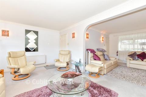 4 bedroom detached house for sale, Victoria Road, Hayling Island PO11