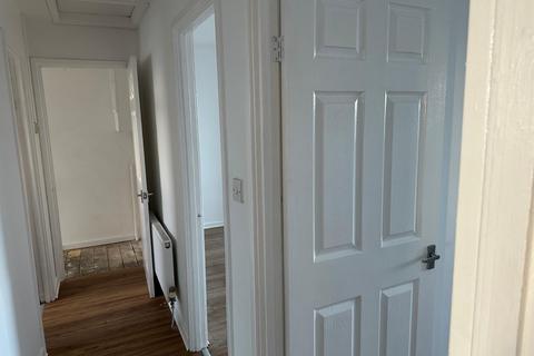 2 bedroom flat to rent, Hilda Park, Chester Lee Street DH2