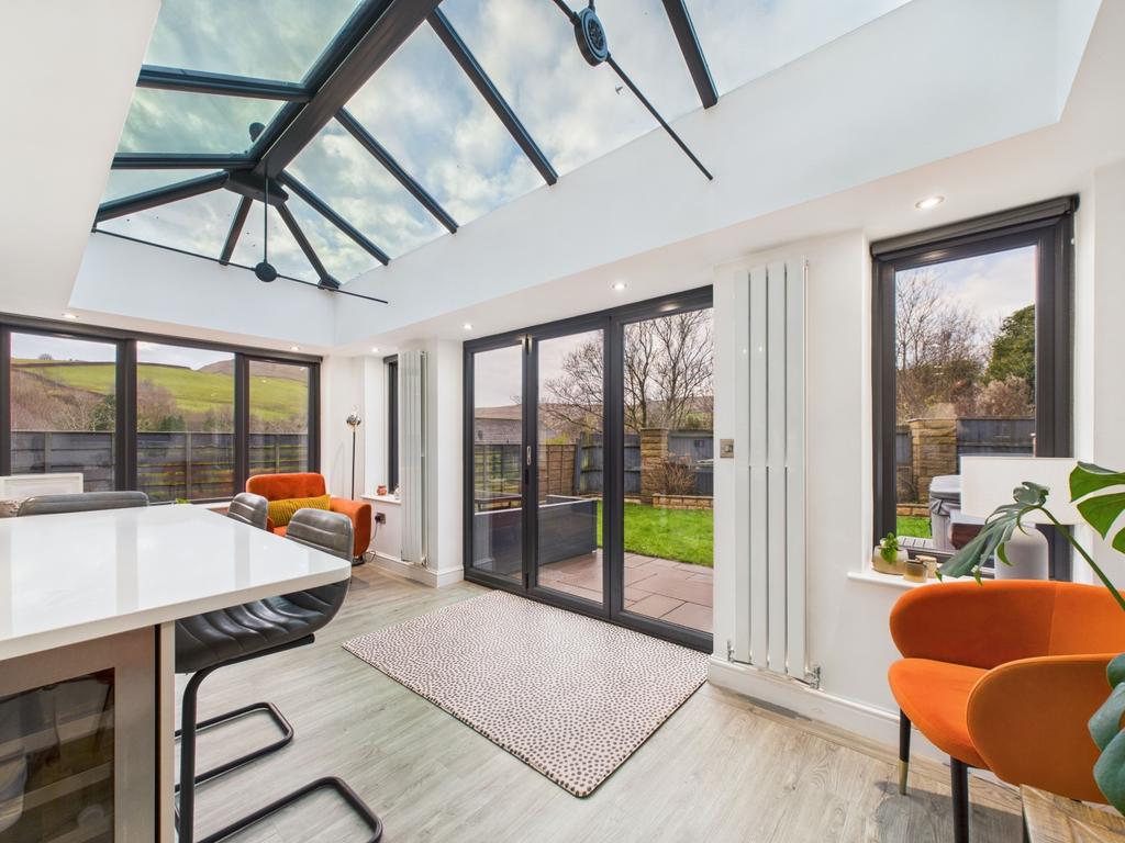 Cam02093 g0 pr0067 still004