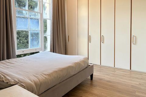2 bedroom flat to rent, Albert Terrace, London NW1