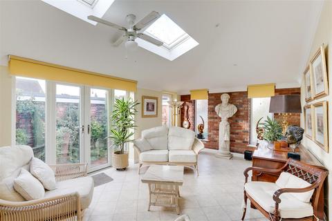 2 bedroom detached house for sale, Parkcroft Road, West Bridgford NG2