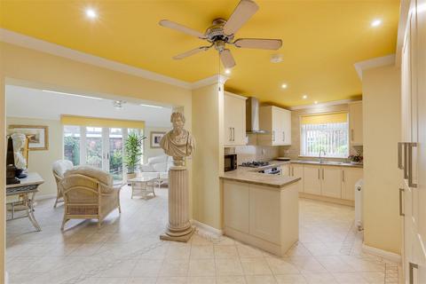 2 bedroom detached house for sale, Parkcroft Road, West Bridgford NG2