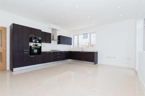 undefined, Grand Approach, Bathurst Walk, Richings Park SL0