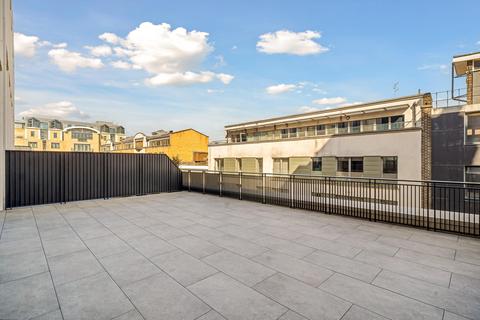 3 bedroom flat to rent, Queensway, London, W2