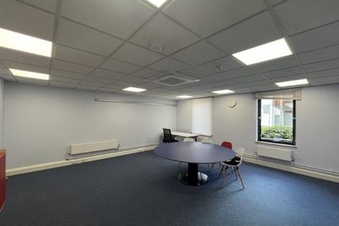 Office to rent, Bridge St Hitchin SG5 2DE