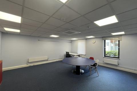 Office to rent, Bridge St Hitchin SG5 2DE