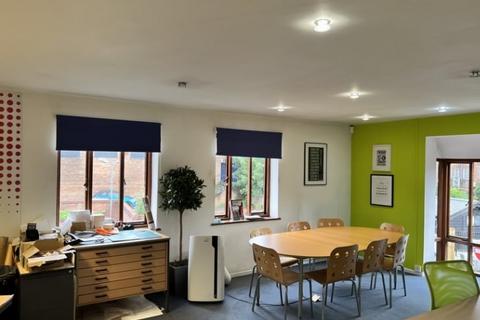Office for sale, 3-3 Thompsons Close Harpenden AL5 4ES