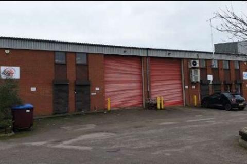 Warehouse to rent, 32-36 Knowl Piece Hitchin SG4 0TY