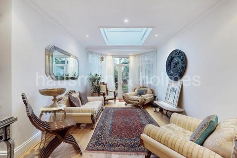 undefined, Garrick Avenue, NW11