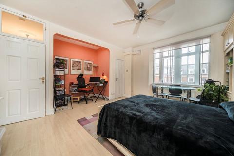 undefined, Upper Woburn Place, London WC1H