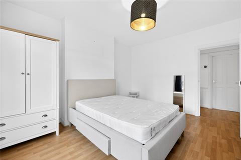 3 bedroom apartment to rent, Davidson Gardens, London, SW8