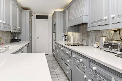 3 bedroom flat to rent, Anglesea Road, Kingston Upon Thames KT1
