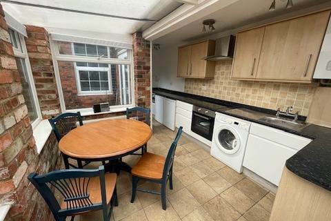 undefined, Queen Street, Grantham NG31