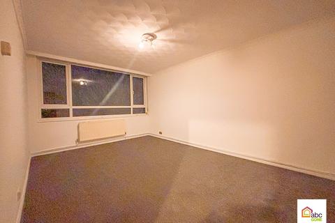 undefined, Lower Mardyke Avenue, Rainham