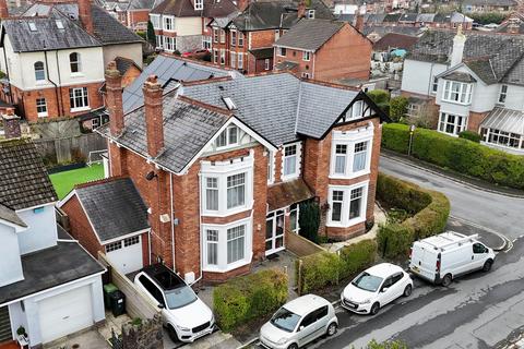 undefined, Abbotsbury Road, Newton Abbot TQ12