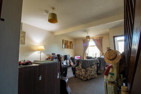 3 bedroom terraced house for sale, Heol Y Meinciau, Llaneli SA15