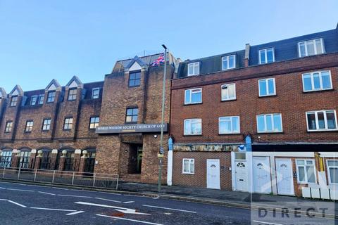 undefined, East Street, Epsom KT17