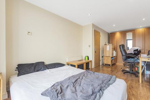 undefined, Kingsway,  North Finchley N12,  N12