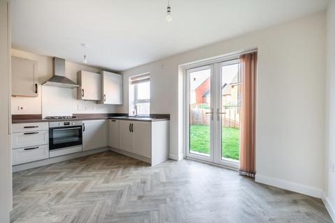 undefined, Kingsbrook,  Aylesbury,  HP22