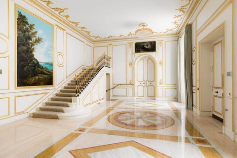 undefined, Belgrave Square, Belgravia SW1