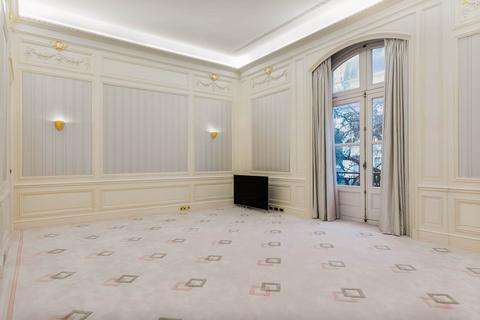 undefined, Belgrave Square, Belgravia SW1