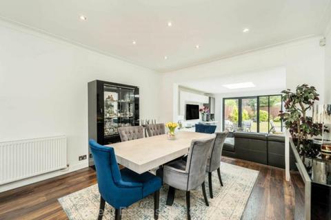 undefined, Cheyne Walk, London