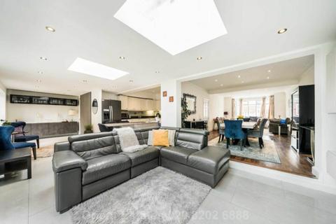 undefined, Cheyne Walk, London