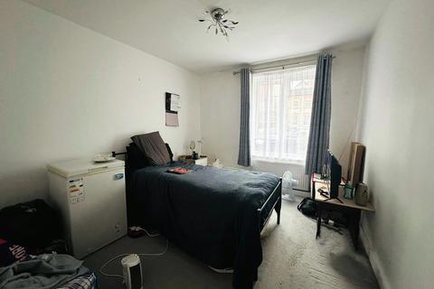 2 bedroom flat for sale, Oaklands Road, Bromley, BR1
