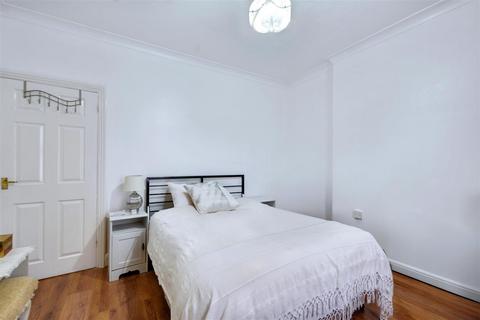 2 bedroom semi-detached house for sale, Hucknall Road, Nottingham