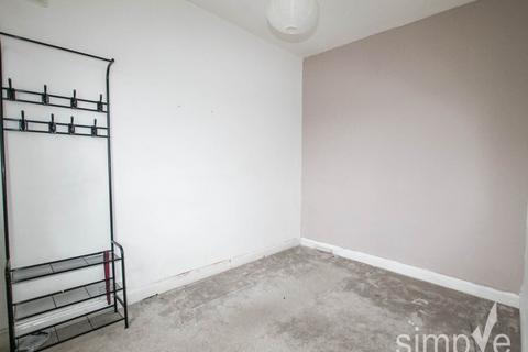 2 bedroom maisonette to rent, West End Lane, Harlington, Middlesex