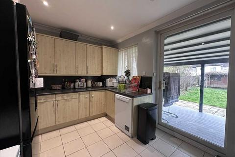 3 bedroom property for sale, Raisingholme Raod, Harrow