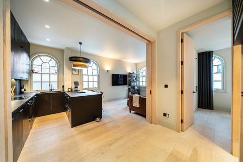1 bedroom flat for sale, Amwell Street, London EC1R