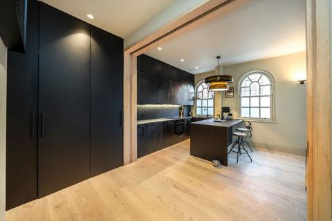 1 bedroom flat for sale, Amwell Street, London EC1R