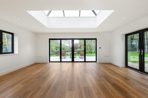 undefined, Boundary Road, Rowledge, Farnham, Surrey, GU10