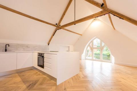 2 bedroom maisonette to rent, Down Road, Merrow, Guildford, GU1