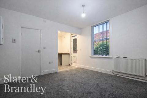 2 bedroom ground floor flat to rent, 8 Beech Avenue, New Basford, Nottingham, Nottinghamshire, NG7