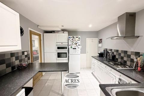 3 bedroom end of terrace house for sale, Nicholas Road, Streetly, Sutton Coldfield