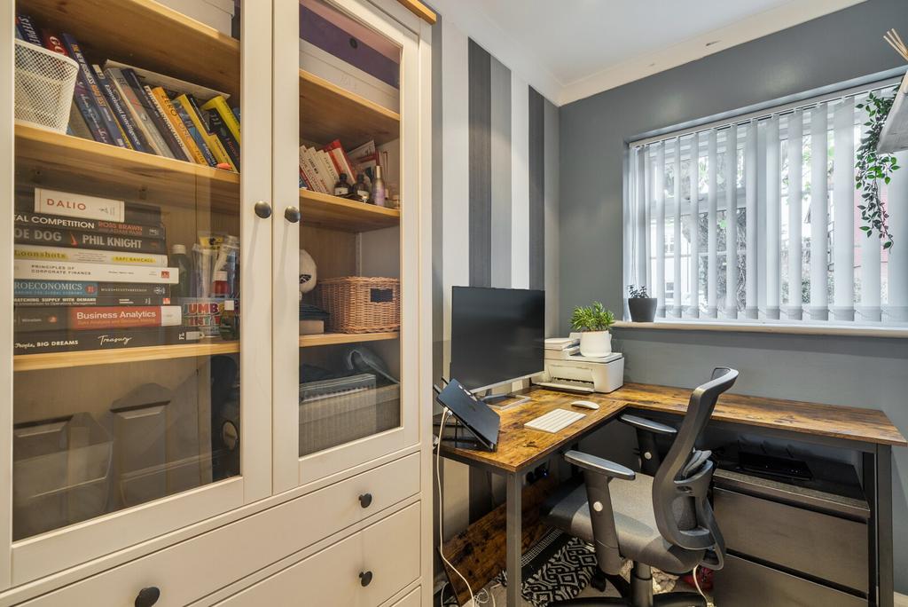 1383988 12 692455...