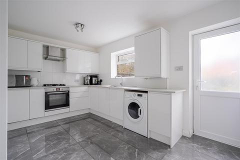 undefined, Wentworth Avenue, Ascot