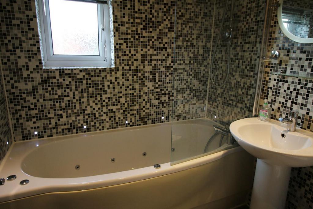 Bath 2.jpg