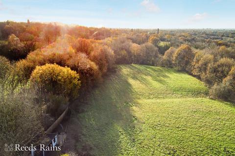 undefined, Daisy Bank, Greater Manchester SK14