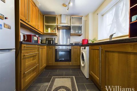 1 bedroom apartment for sale, Viridian Square, Aylesbury HP21