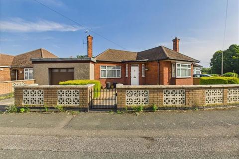 undefined, Herlwyn Avenue, Ruislip, London, Middlesex, HA4 6HE