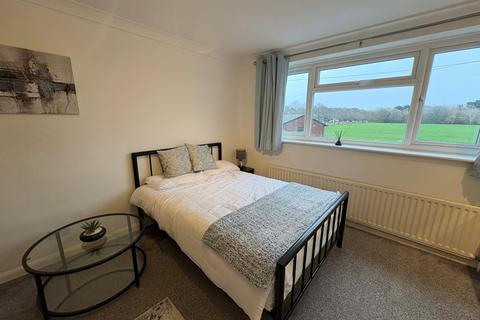 undefined, HOUSE SHARE Talbot Drive