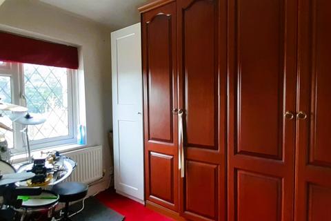 undefined, Rokesby Road, Slough SL2