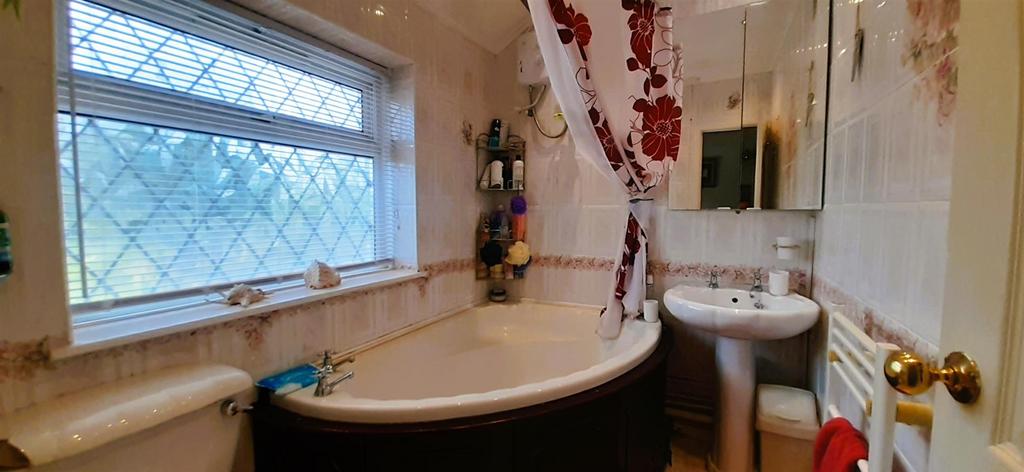 156 Rokesby Road (10).jpg