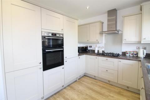 3 bedroom house to rent, Brewers Way, Masham