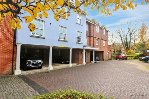 undefined, Elim Close, Southampton SO32